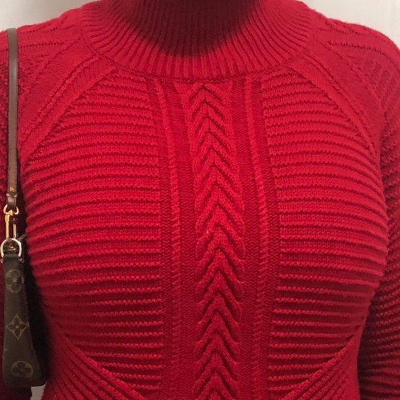 ♦️SOLD♦️ SOLD♦️Banana Republic Sweater - Picture 4 of 11